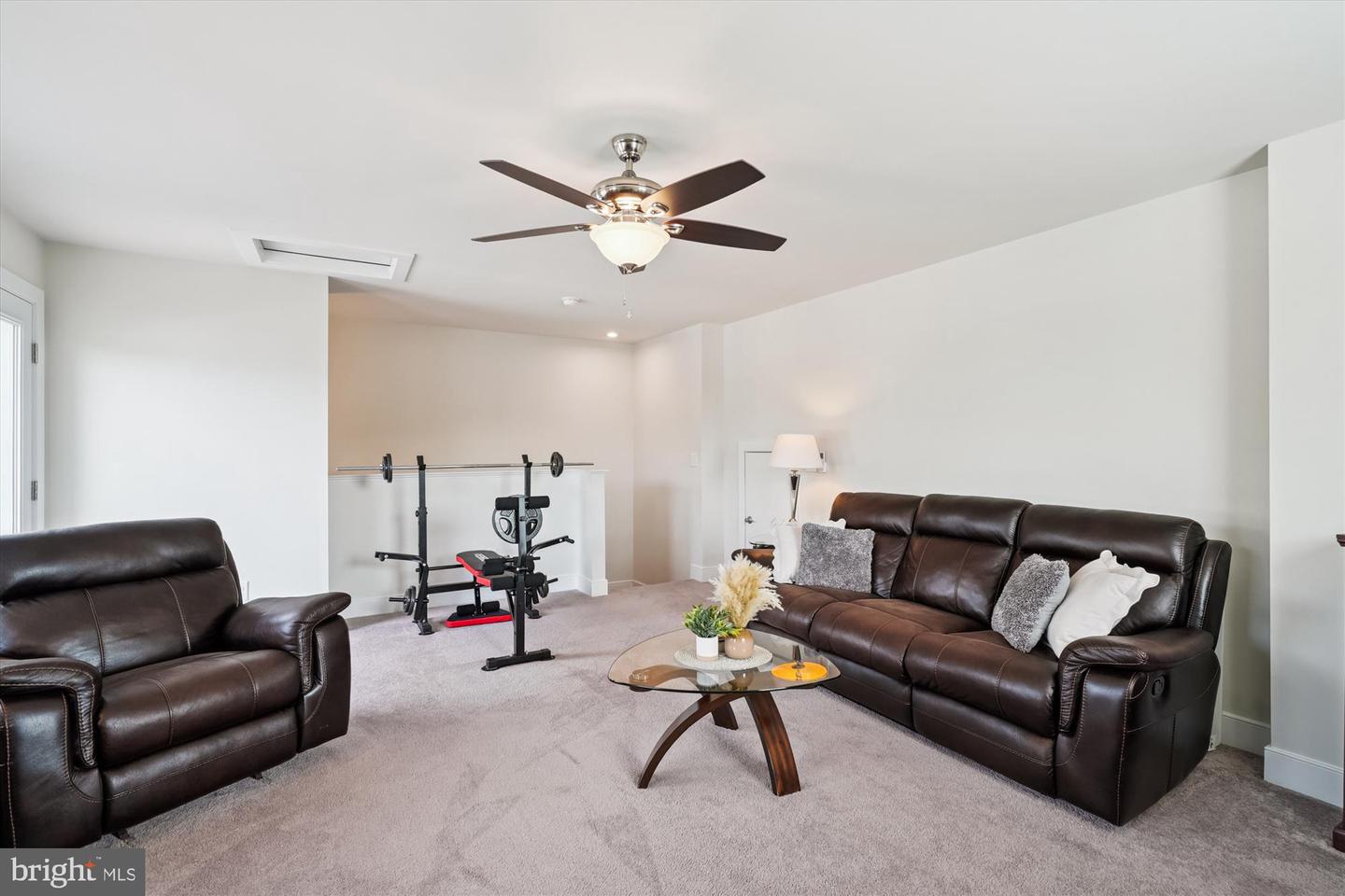 1522 MEADOWLARK GLEN RD, DUMFRIES, Virginia 22026, 4 Bedrooms Bedrooms, ,3 BathroomsBathrooms,Residential,For sale,1522 MEADOWLARK GLEN RD,VAPW2100748 MLS # VAPW2100748