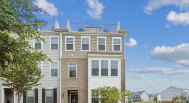 1522 MEADOWLARK GLEN RD, DUMFRIES, Virginia 22026, 4 Bedrooms Bedrooms, ,3 BathroomsBathrooms,Residential,For sale,1522 MEADOWLARK GLEN RD,VAPW2100748 MLS # VAPW2100748