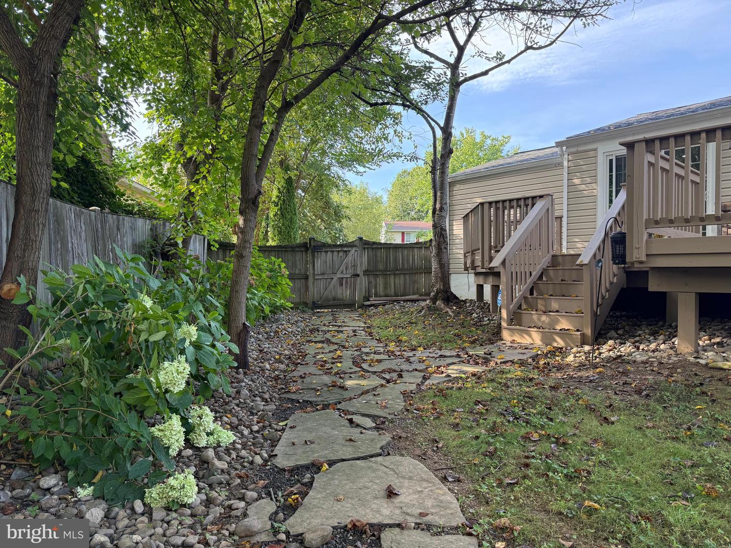 9914 BRIGHTLEA DR, VIENNA, Virginia 22181, 3 Bedrooms Bedrooms, ,2 BathroomsBathrooms,Residential,For sale,9914 BRIGHTLEA DR,VAFX2259394 MLS # VAFX2259394