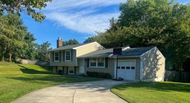 9914 BRIGHTLEA DR, VIENNA, Virginia 22181, 3 Bedrooms Bedrooms, ,2 BathroomsBathrooms,Residential,For sale,9914 BRIGHTLEA DR,VAFX2259394 MLS # VAFX2259394
