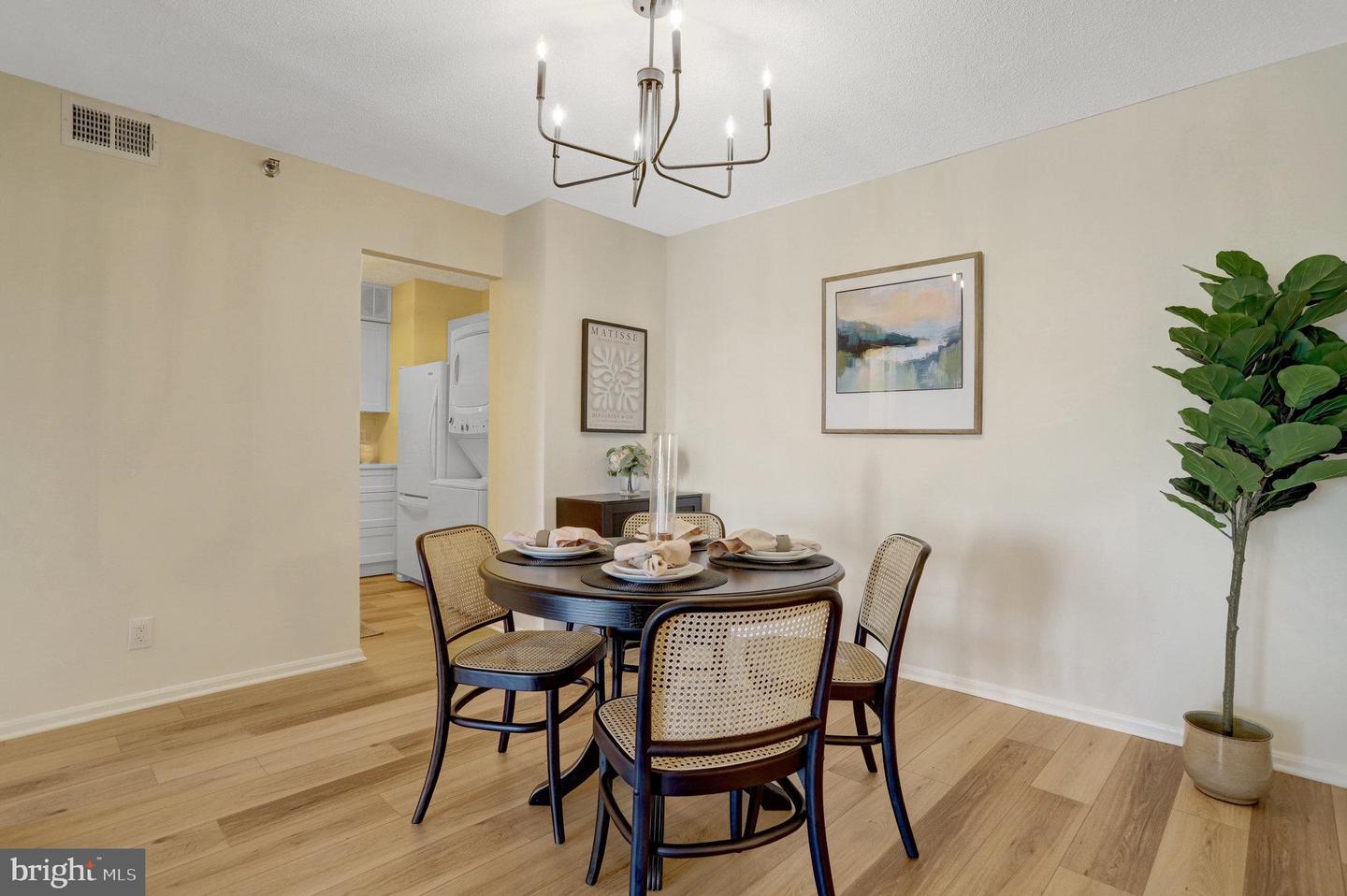 900 N STAFFORD ST #1815, ARLINGTON, Virginia 22203, 2 Bedrooms Bedrooms, ,2 BathroomsBathrooms,Residential,For sale,900 N STAFFORD ST #1815,VAAR2061876 MLS # VAAR2061876