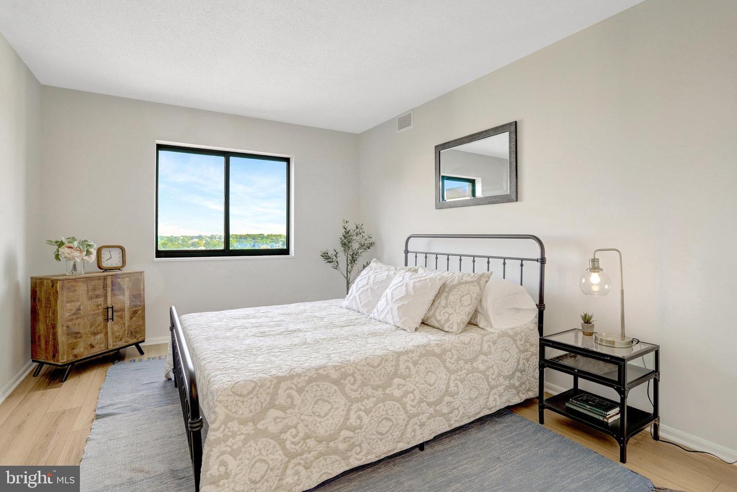 900 N STAFFORD ST #1815, ARLINGTON, Virginia 22203, 2 Bedrooms Bedrooms, ,2 BathroomsBathrooms,Residential,For sale,900 N STAFFORD ST #1815,VAAR2061876 MLS # VAAR2061876