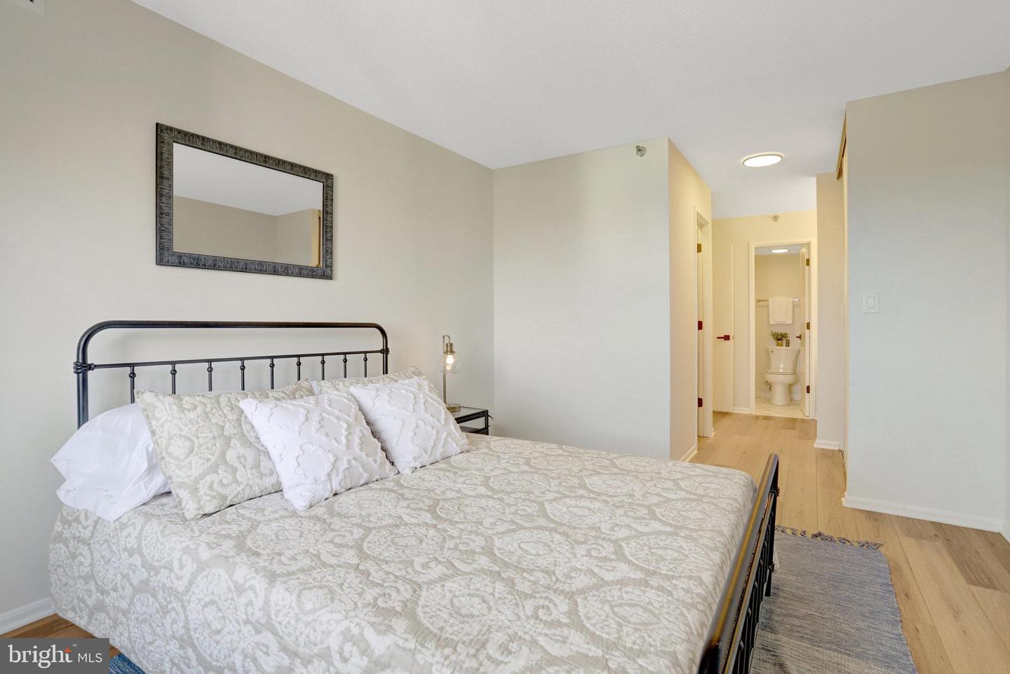 900 N STAFFORD ST #1815, ARLINGTON, Virginia 22203, 2 Bedrooms Bedrooms, ,2 BathroomsBathrooms,Residential,For sale,900 N STAFFORD ST #1815,VAAR2061876 MLS # VAAR2061876