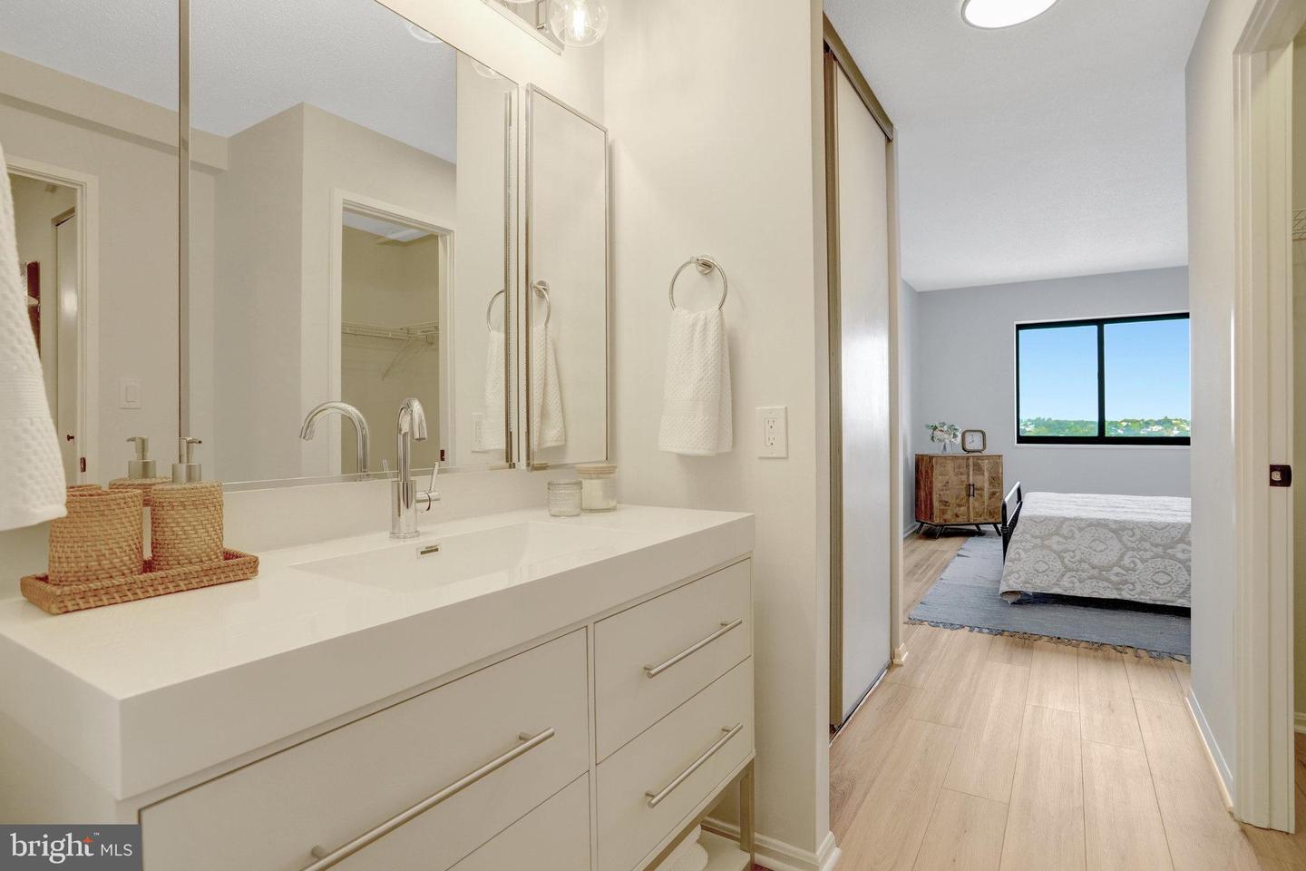 900 N STAFFORD ST #1815, ARLINGTON, Virginia 22203, 2 Bedrooms Bedrooms, ,2 BathroomsBathrooms,Residential,For sale,900 N STAFFORD ST #1815,VAAR2061876 MLS # VAAR2061876