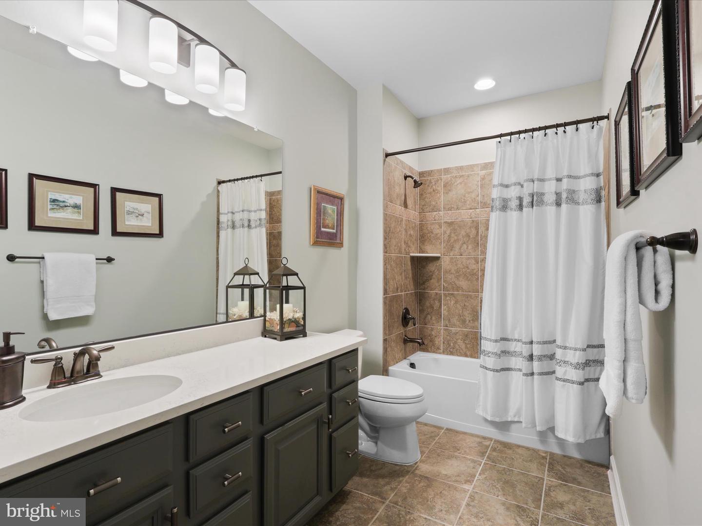 25739 PUREBRED CT, ALDIE, Virginia 20105, 4 Bedrooms Bedrooms, ,4 BathroomsBathrooms,Residential,For sale,25739 PUREBRED CT,VALO2103934 MLS # VALO2103934
