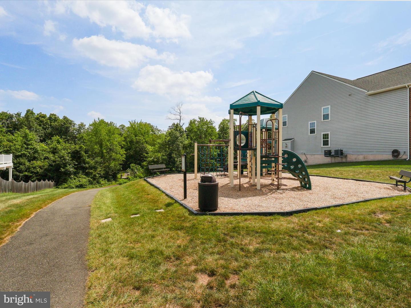 25739 PUREBRED CT, ALDIE, Virginia 20105, 4 Bedrooms Bedrooms, ,4 BathroomsBathrooms,Residential,For sale,25739 PUREBRED CT,VALO2103934 MLS # VALO2103934