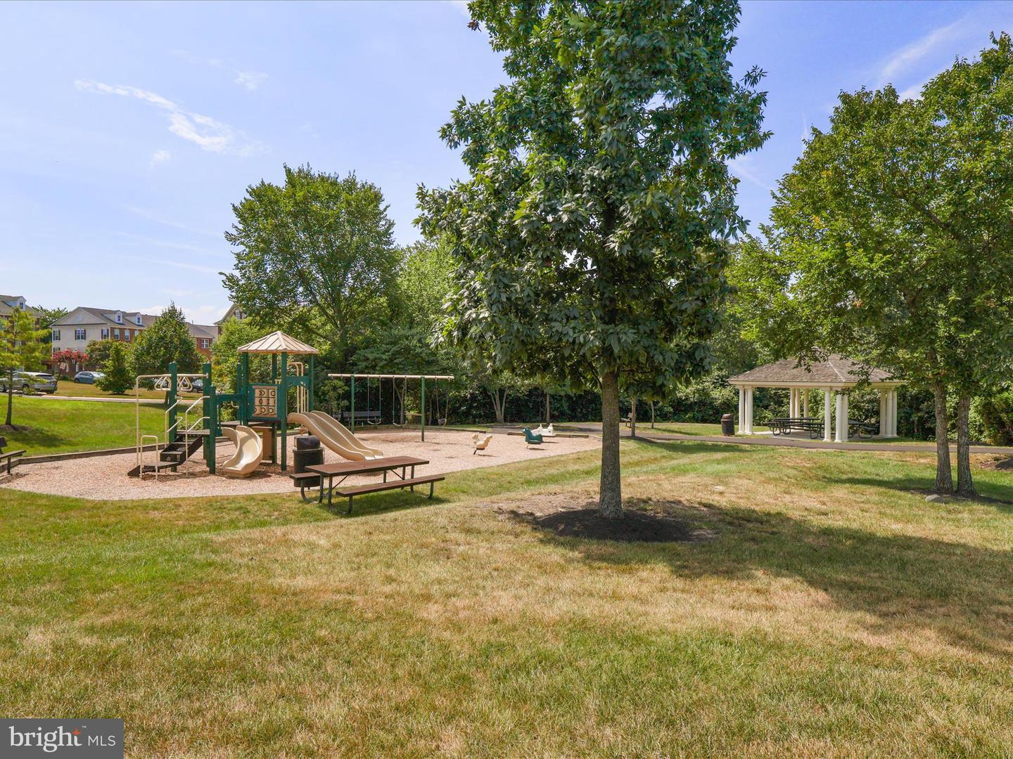25739 PUREBRED CT, ALDIE, Virginia 20105, 4 Bedrooms Bedrooms, ,4 BathroomsBathrooms,Residential,For sale,25739 PUREBRED CT,VALO2103934 MLS # VALO2103934