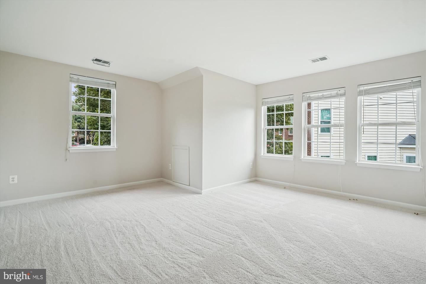 20361 WATER VALLEY CT, STERLING, Virginia 20165, 6 Bedrooms Bedrooms, ,4 BathroomsBathrooms,Residential,For sale,20361 WATER VALLEY CT,VALO2103942 MLS # VALO2103942