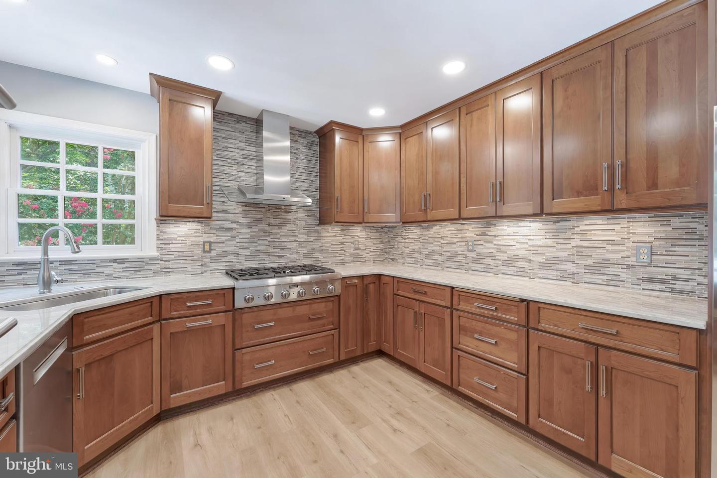 1248 LAMPLIGHTER WAY, RESTON, Virginia 20194, 4 Bedrooms Bedrooms, ,3 BathroomsBathrooms,Residential,For sale,1248 LAMPLIGHTER WAY,VAFX2259522 MLS # VAFX2259522