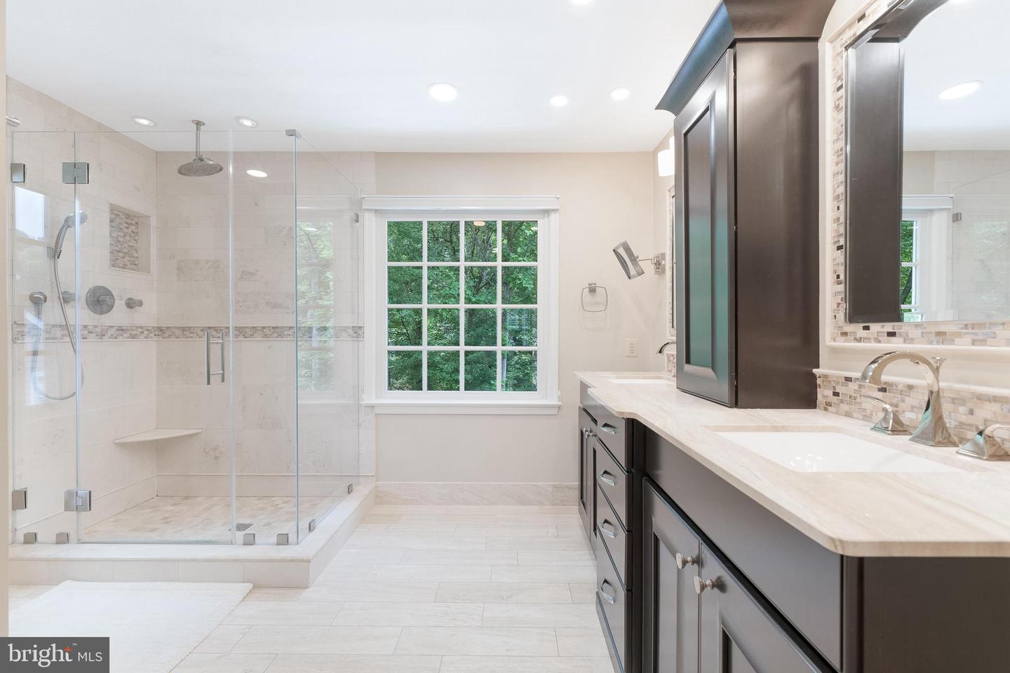 1248 LAMPLIGHTER WAY, RESTON, Virginia 20194, 4 Bedrooms Bedrooms, ,3 BathroomsBathrooms,Residential,For sale,1248 LAMPLIGHTER WAY,VAFX2259522 MLS # VAFX2259522