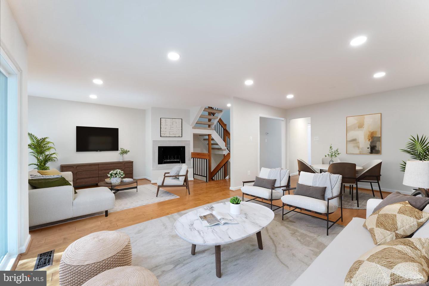 11637 NEWBRIDGE CT, RESTON, Virginia 20191, 4 Bedrooms Bedrooms, ,3 BathroomsBathrooms,Residential,For sale,11637 NEWBRIDGE CT,VAFX2259684 MLS # VAFX2259684