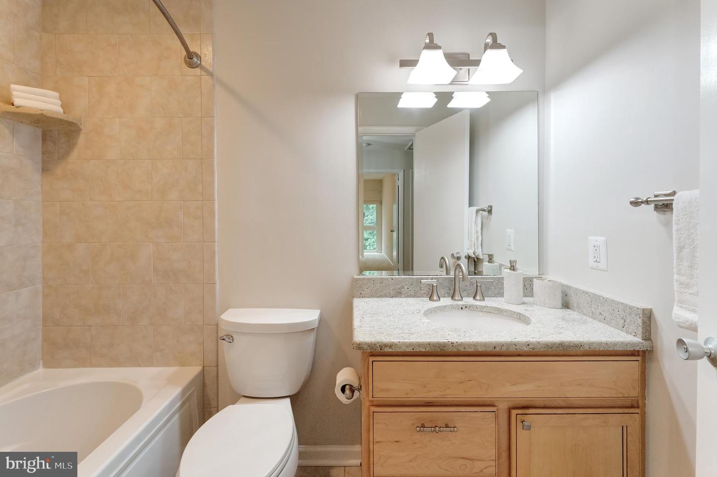 11637 NEWBRIDGE CT, RESTON, Virginia 20191, 4 Bedrooms Bedrooms, ,3 BathroomsBathrooms,Residential,For sale,11637 NEWBRIDGE CT,VAFX2259684 MLS # VAFX2259684