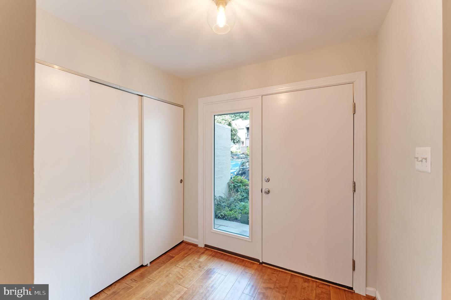 11637 NEWBRIDGE CT, RESTON, Virginia 20191, 4 Bedrooms Bedrooms, ,3 BathroomsBathrooms,Residential,For sale,11637 NEWBRIDGE CT,VAFX2259684 MLS # VAFX2259684