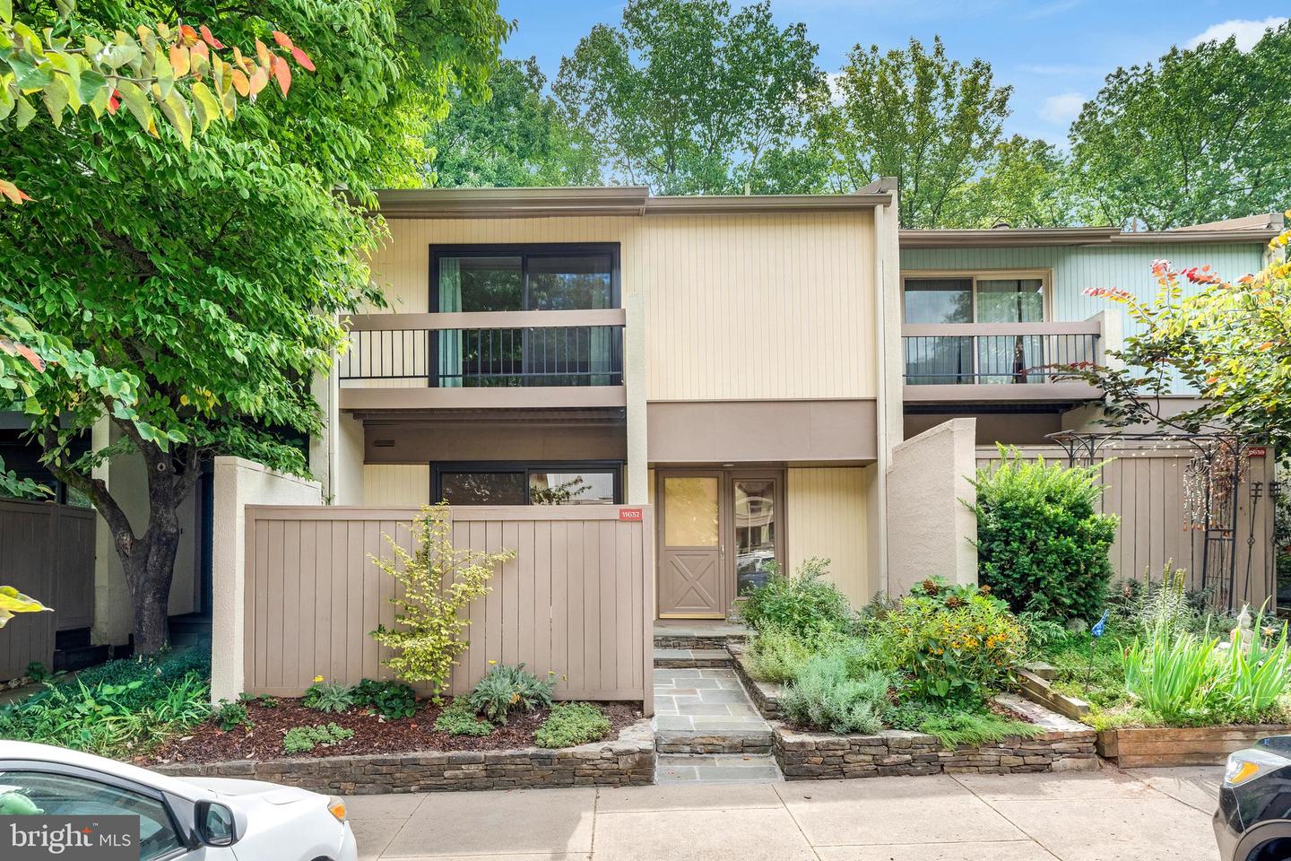 11637 NEWBRIDGE CT, RESTON, Virginia 20191, 4 Bedrooms Bedrooms, ,3 BathroomsBathrooms,Residential,For sale,11637 NEWBRIDGE CT,VAFX2259684 MLS # VAFX2259684