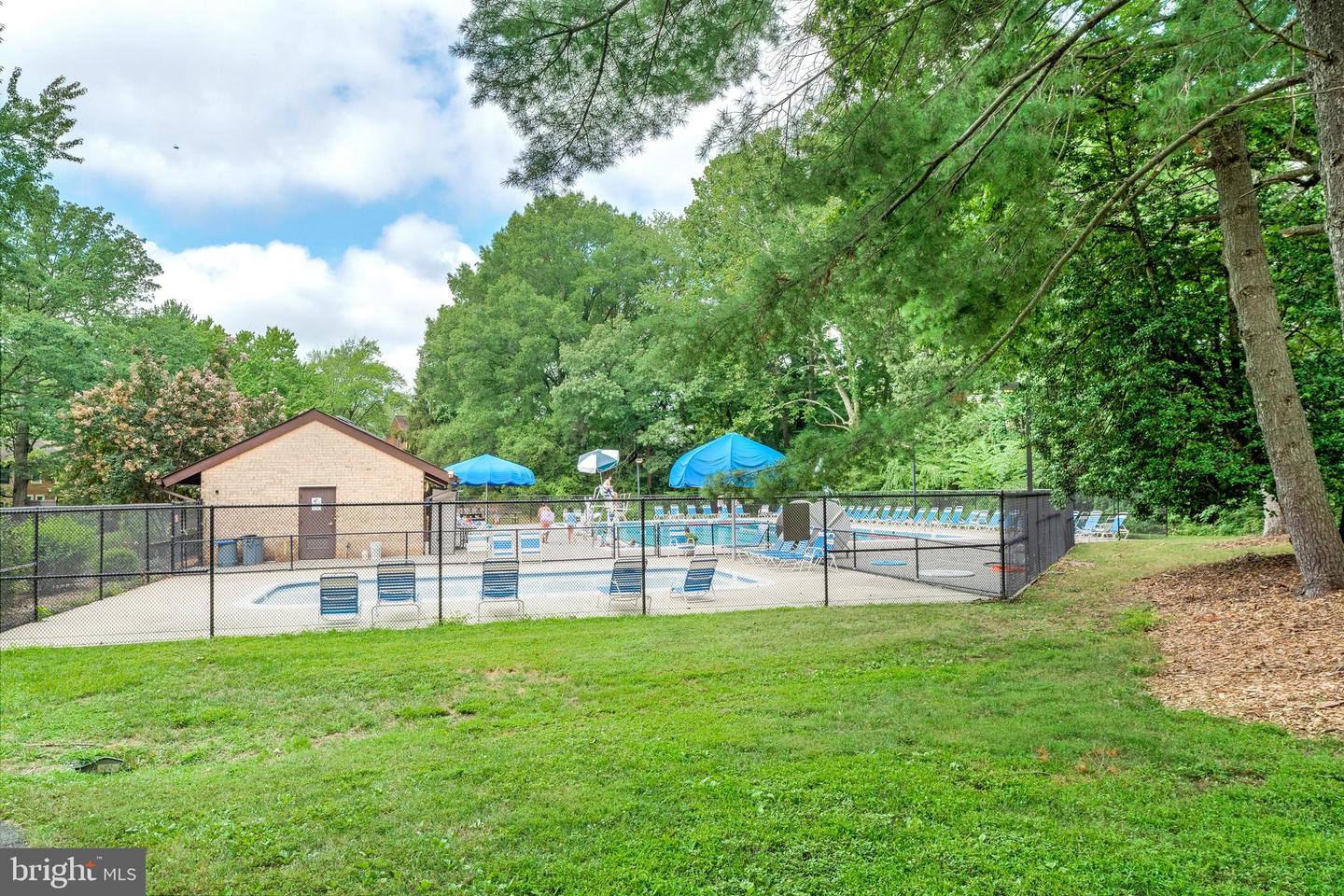 11637 NEWBRIDGE CT, RESTON, Virginia 20191, 4 Bedrooms Bedrooms, ,3 BathroomsBathrooms,Residential,For sale,11637 NEWBRIDGE CT,VAFX2259684 MLS # VAFX2259684