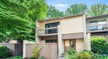 11637 NEWBRIDGE CT, RESTON, Virginia 20191, 4 Bedrooms Bedrooms, ,3 BathroomsBathrooms,Residential,For sale,11637 NEWBRIDGE CT,VAFX2259684 MLS # VAFX2259684