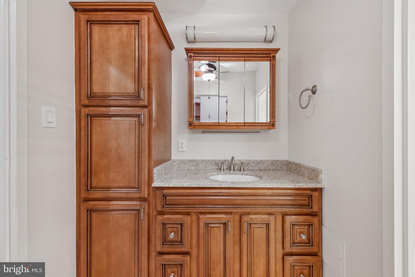 4100 CATHEDRAL AVE NW #406, WASHINGTON, District Of Columbia 20016, 2 Bedrooms Bedrooms, ,2 BathroomsBathrooms,Residential,For sale,4100 CATHEDRAL AVE NW #406,DCDC2213996 MLS # DCDC2213996