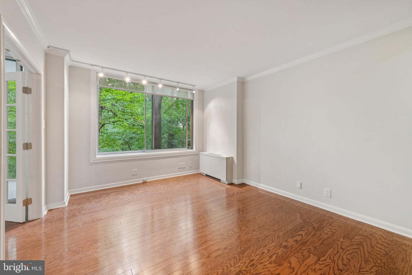 4100 CATHEDRAL AVE NW #406, WASHINGTON, District Of Columbia 20016, 2 Bedrooms Bedrooms, ,2 BathroomsBathrooms,Residential,For sale,4100 CATHEDRAL AVE NW #406,DCDC2213996 MLS # DCDC2213996