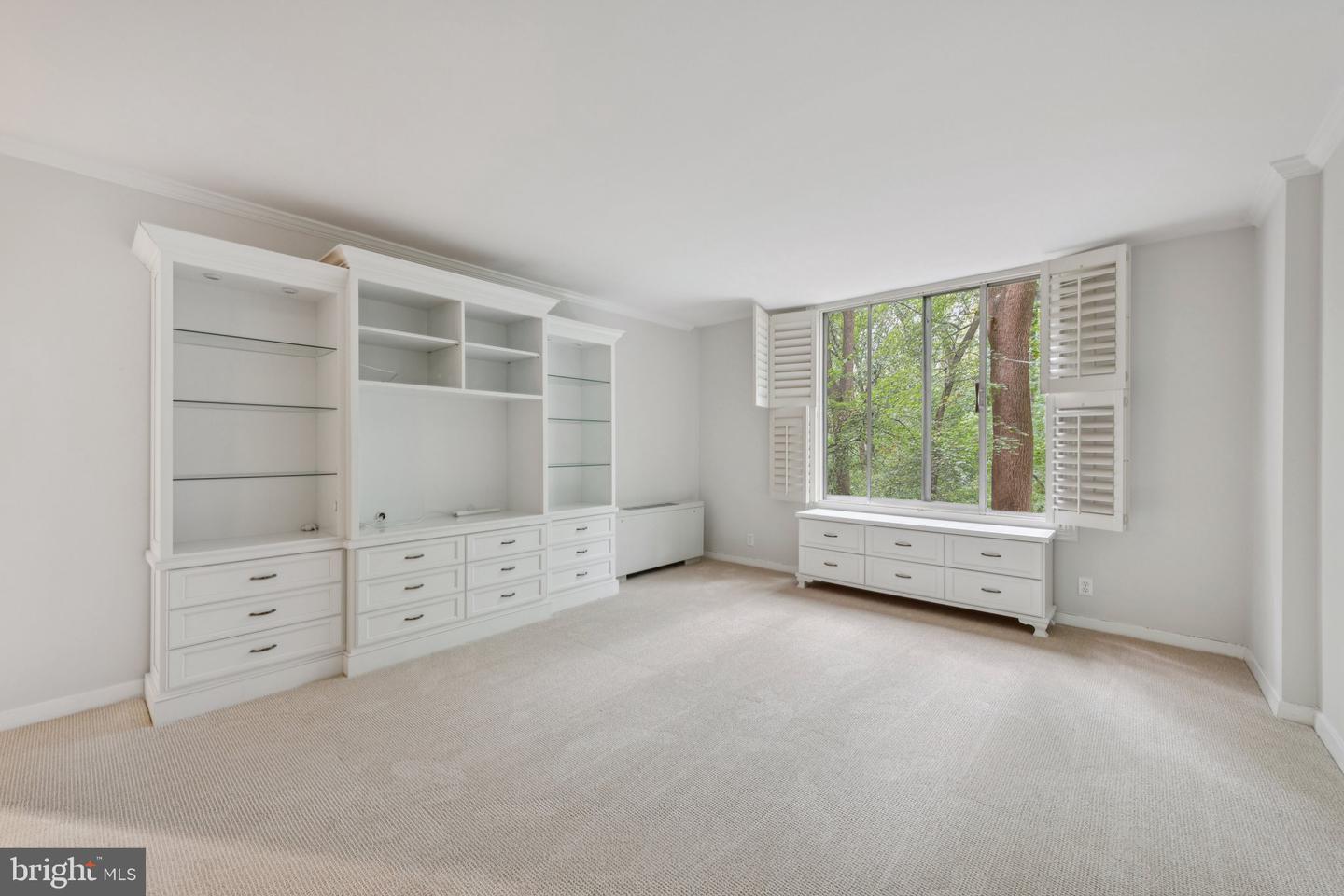 4100 CATHEDRAL AVE NW #406, WASHINGTON, District Of Columbia 20016, 2 Bedrooms Bedrooms, ,2 BathroomsBathrooms,Residential,For sale,4100 CATHEDRAL AVE NW #406,DCDC2213996 MLS # DCDC2213996