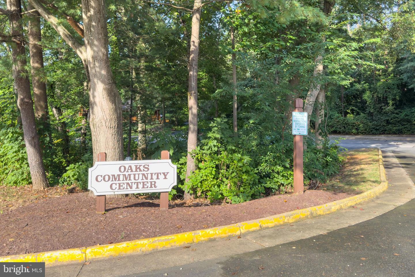 10854 OAK GREEN CT, BURKE, Virginia 22015, 3 Bedrooms Bedrooms, ,3 BathroomsBathrooms,Residential,For sale,10854 OAK GREEN CT,VAFX2259996 MLS # VAFX2259996