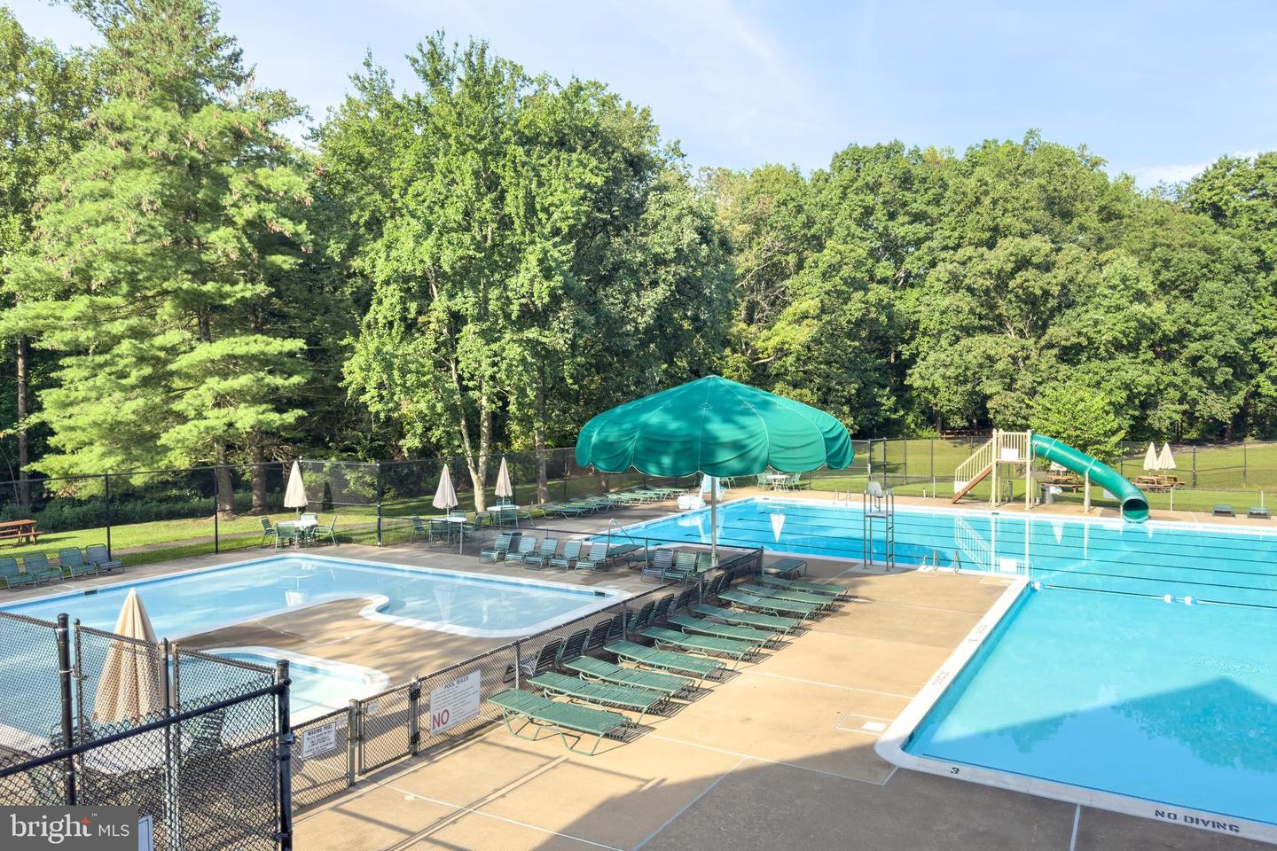 10854 OAK GREEN CT, BURKE, Virginia 22015, 3 Bedrooms Bedrooms, ,3 BathroomsBathrooms,Residential,For sale,10854 OAK GREEN CT,VAFX2259996 MLS # VAFX2259996