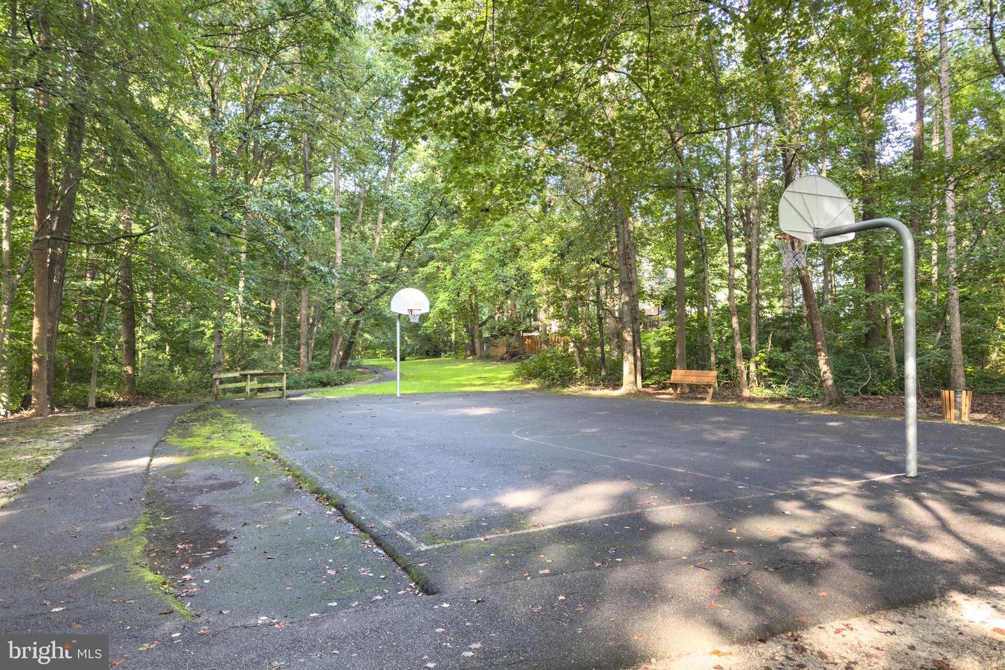 10854 OAK GREEN CT, BURKE, Virginia 22015, 3 Bedrooms Bedrooms, ,3 BathroomsBathrooms,Residential,For sale,10854 OAK GREEN CT,VAFX2259996 MLS # VAFX2259996