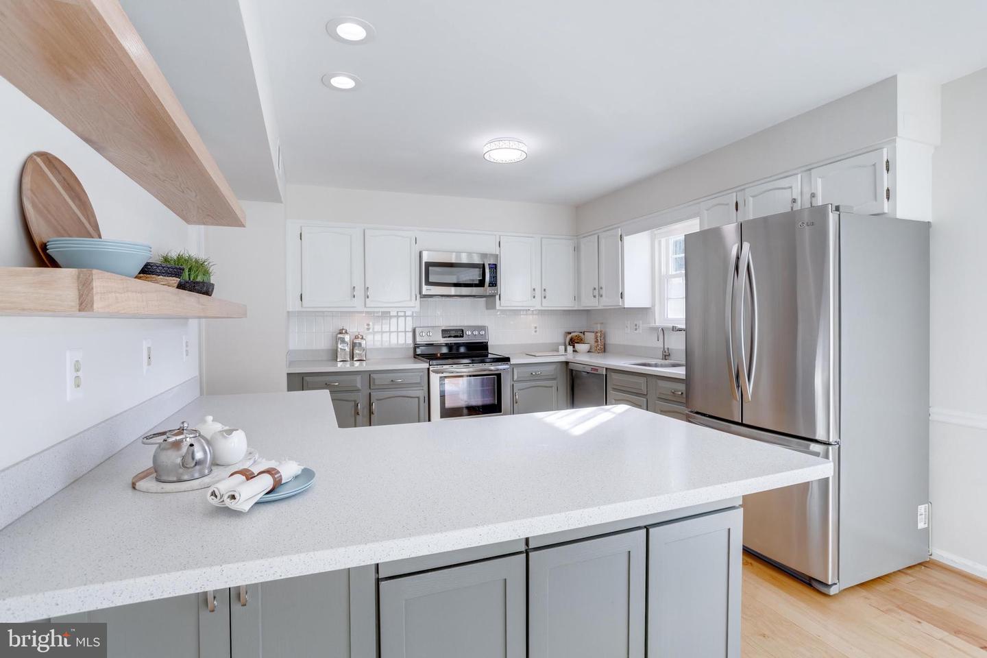 10854 OAK GREEN CT, BURKE, Virginia 22015, 3 Bedrooms Bedrooms, ,3 BathroomsBathrooms,Residential,For sale,10854 OAK GREEN CT,VAFX2259996 MLS # VAFX2259996