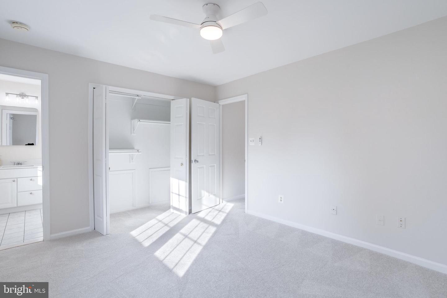 10854 OAK GREEN CT, BURKE, Virginia 22015, 3 Bedrooms Bedrooms, ,3 BathroomsBathrooms,Residential,For sale,10854 OAK GREEN CT,VAFX2259996 MLS # VAFX2259996
