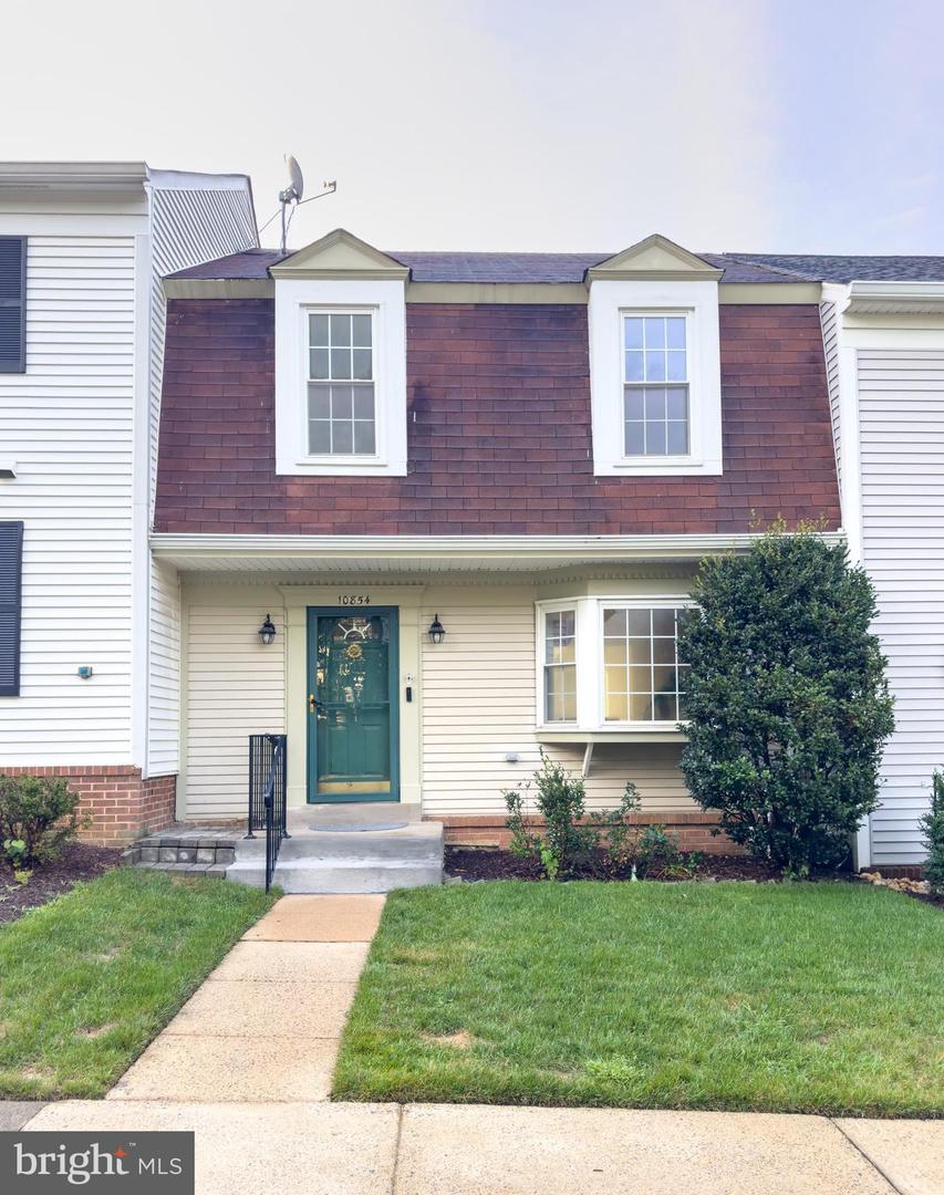 10854 OAK GREEN CT, BURKE, Virginia 22015, 3 Bedrooms Bedrooms, ,3 BathroomsBathrooms,Residential,For sale,10854 OAK GREEN CT,VAFX2259996 MLS # VAFX2259996