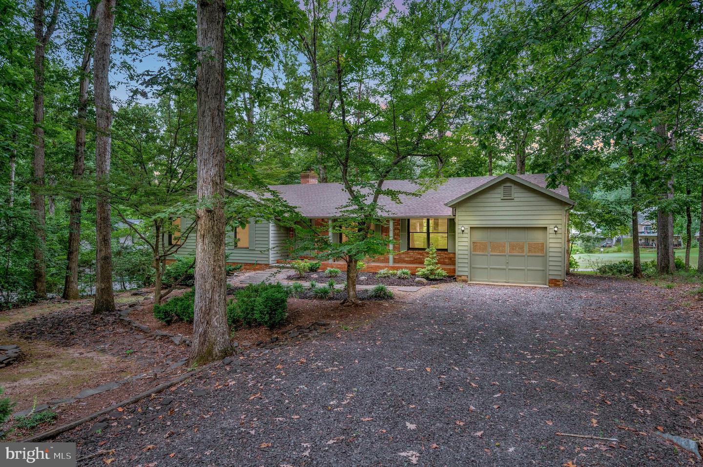 106 CUMBERLAND CIR, LOCUST GROVE, Virginia 22508, 4 Bedrooms Bedrooms, ,3 BathroomsBathrooms,Residential,For sale,106 CUMBERLAND CIR,VAOR2010426 MLS # VAOR2010426