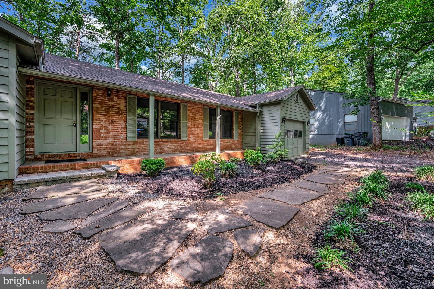 106 CUMBERLAND CIR, LOCUST GROVE, Virginia 22508, 4 Bedrooms Bedrooms, ,3 BathroomsBathrooms,Residential,For sale,106 CUMBERLAND CIR,VAOR2010426 MLS # VAOR2010426