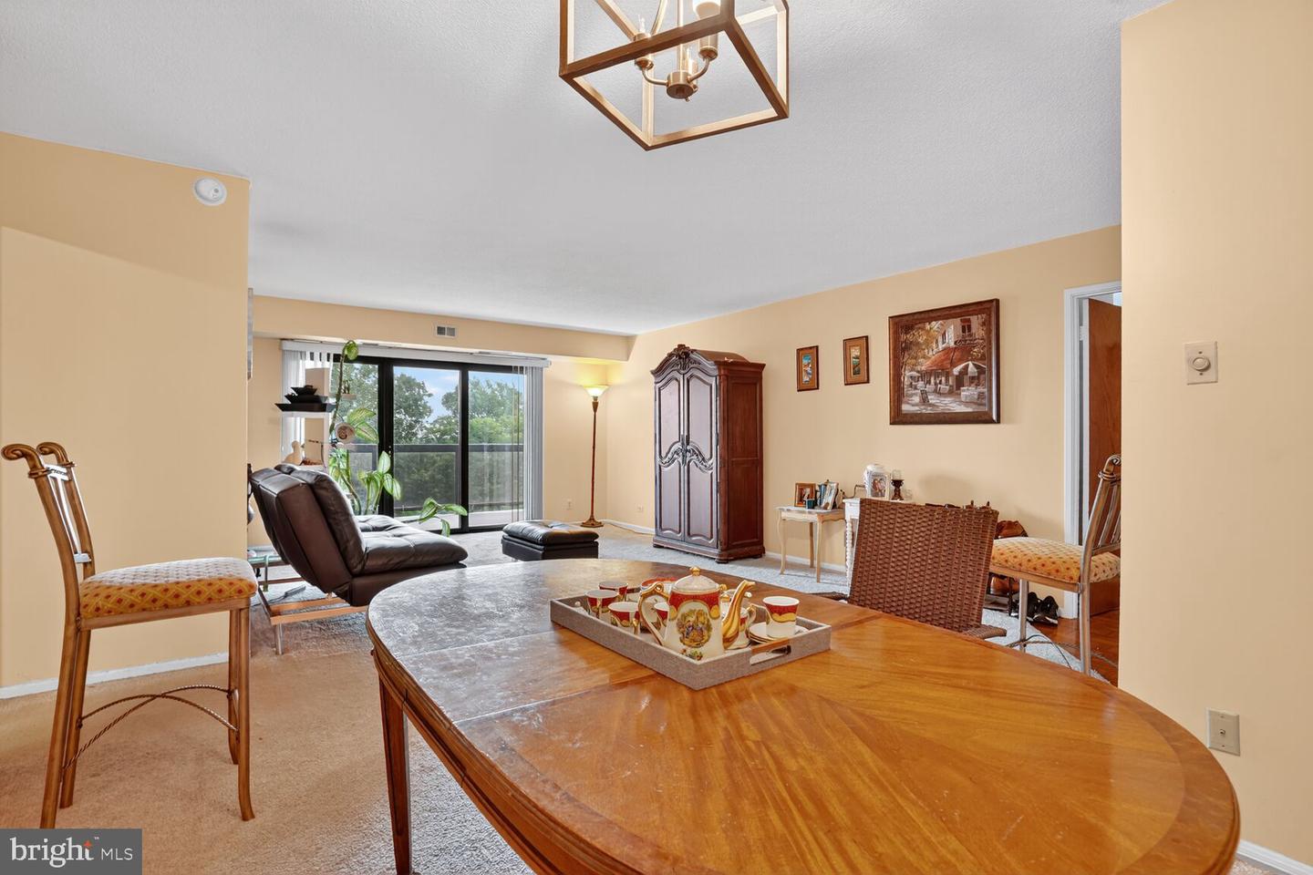 309 YOAKUM PKWY #914, ALEXANDRIA, Virginia 22304, 2 Bedrooms Bedrooms, ,2 BathroomsBathrooms,Residential,For sale,309 YOAKUM PKWY #914,VAAX2048534 MLS # VAAX2048534
