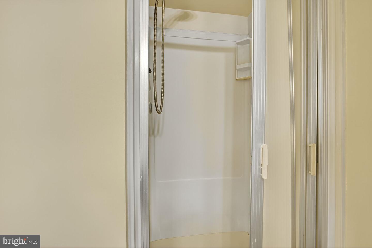 309 YOAKUM PKWY #914, ALEXANDRIA, Virginia 22304, 2 Bedrooms Bedrooms, ,2 BathroomsBathrooms,Residential,For sale,309 YOAKUM PKWY #914,VAAX2048534 MLS # VAAX2048534