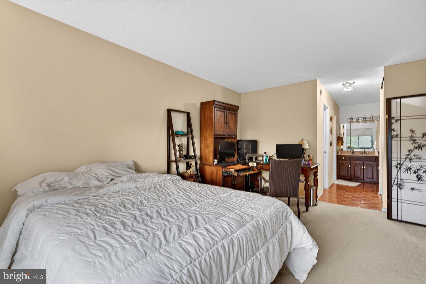309 YOAKUM PKWY #914, ALEXANDRIA, Virginia 22304, 2 Bedrooms Bedrooms, ,2 BathroomsBathrooms,Residential,For sale,309 YOAKUM PKWY #914,VAAX2048534 MLS # VAAX2048534