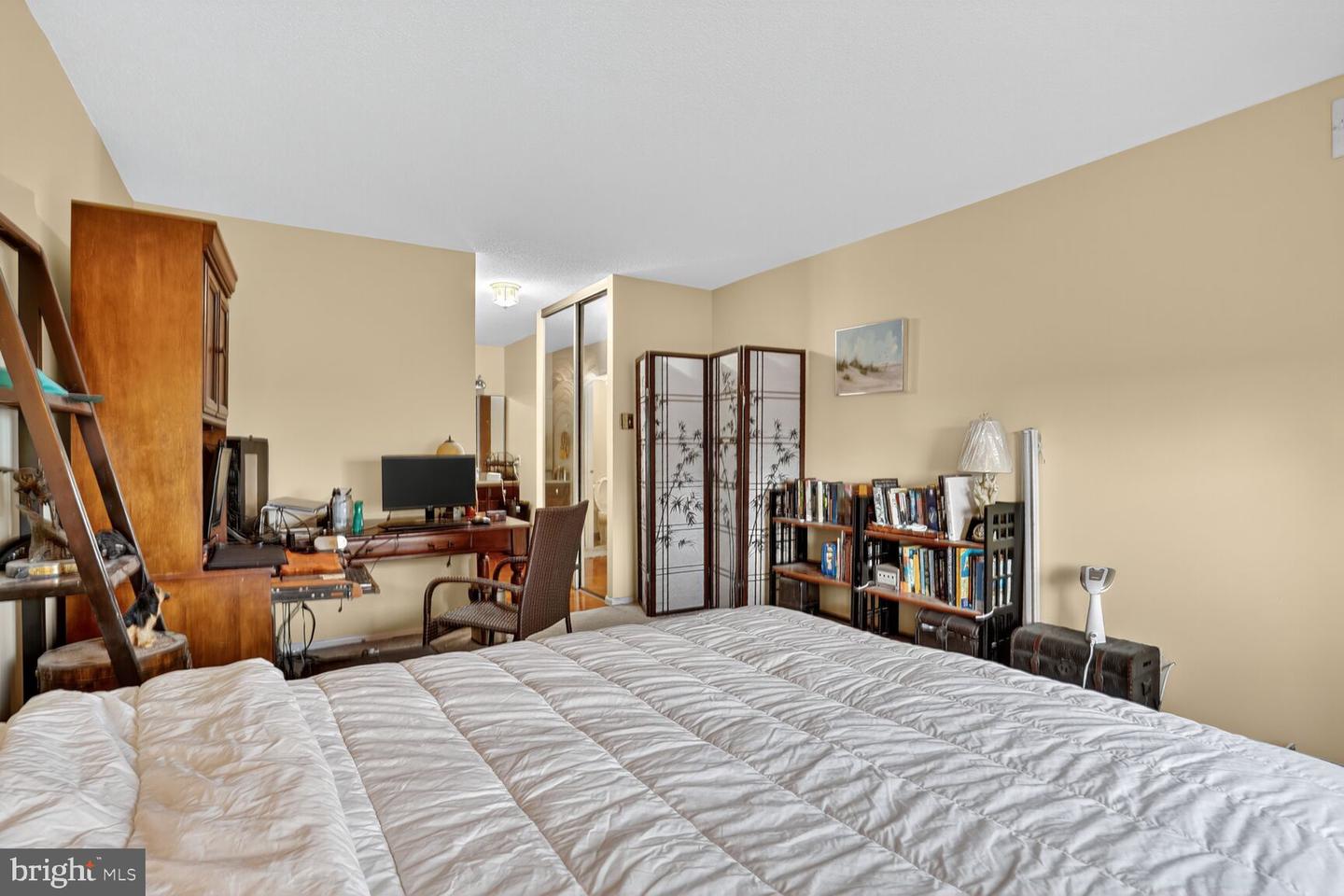 309 YOAKUM PKWY #914, ALEXANDRIA, Virginia 22304, 2 Bedrooms Bedrooms, ,2 BathroomsBathrooms,Residential,For sale,309 YOAKUM PKWY #914,VAAX2048534 MLS # VAAX2048534