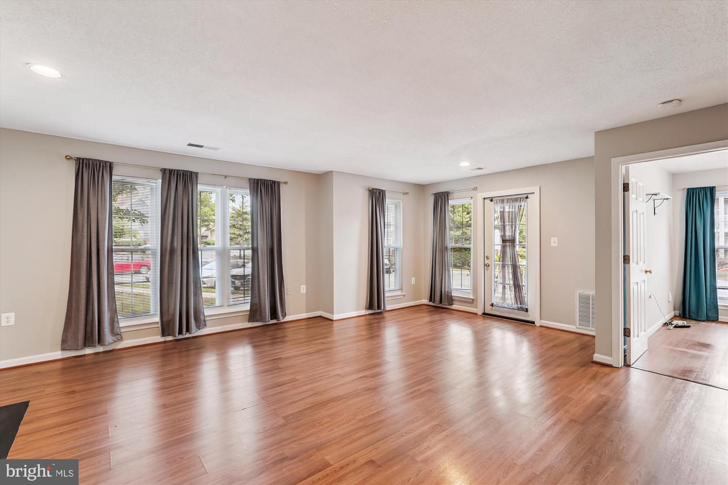 21014 TIMBER RIDGE TER #102, ASHBURN, Virginia 20147, 2 Bedrooms Bedrooms, ,2 BathroomsBathrooms,Residential,For sale,21014 TIMBER RIDGE TER #102,VALO2104470 MLS # VALO2104470