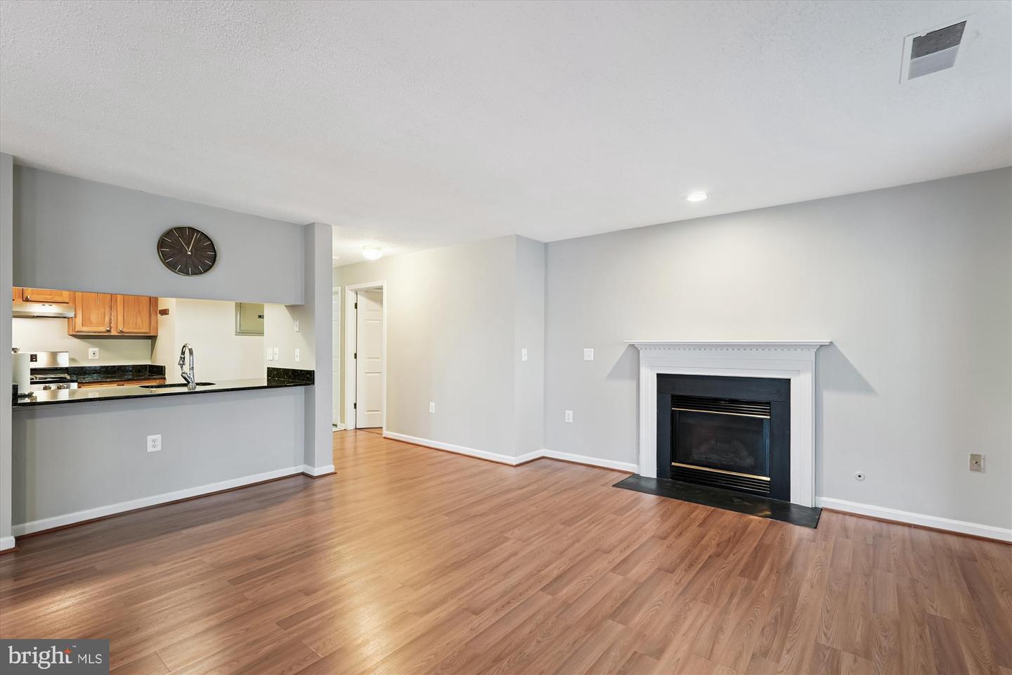 21014 TIMBER RIDGE TER #102, ASHBURN, Virginia 20147, 2 Bedrooms Bedrooms, ,2 BathroomsBathrooms,Residential,For sale,21014 TIMBER RIDGE TER #102,VALO2104470 MLS # VALO2104470
