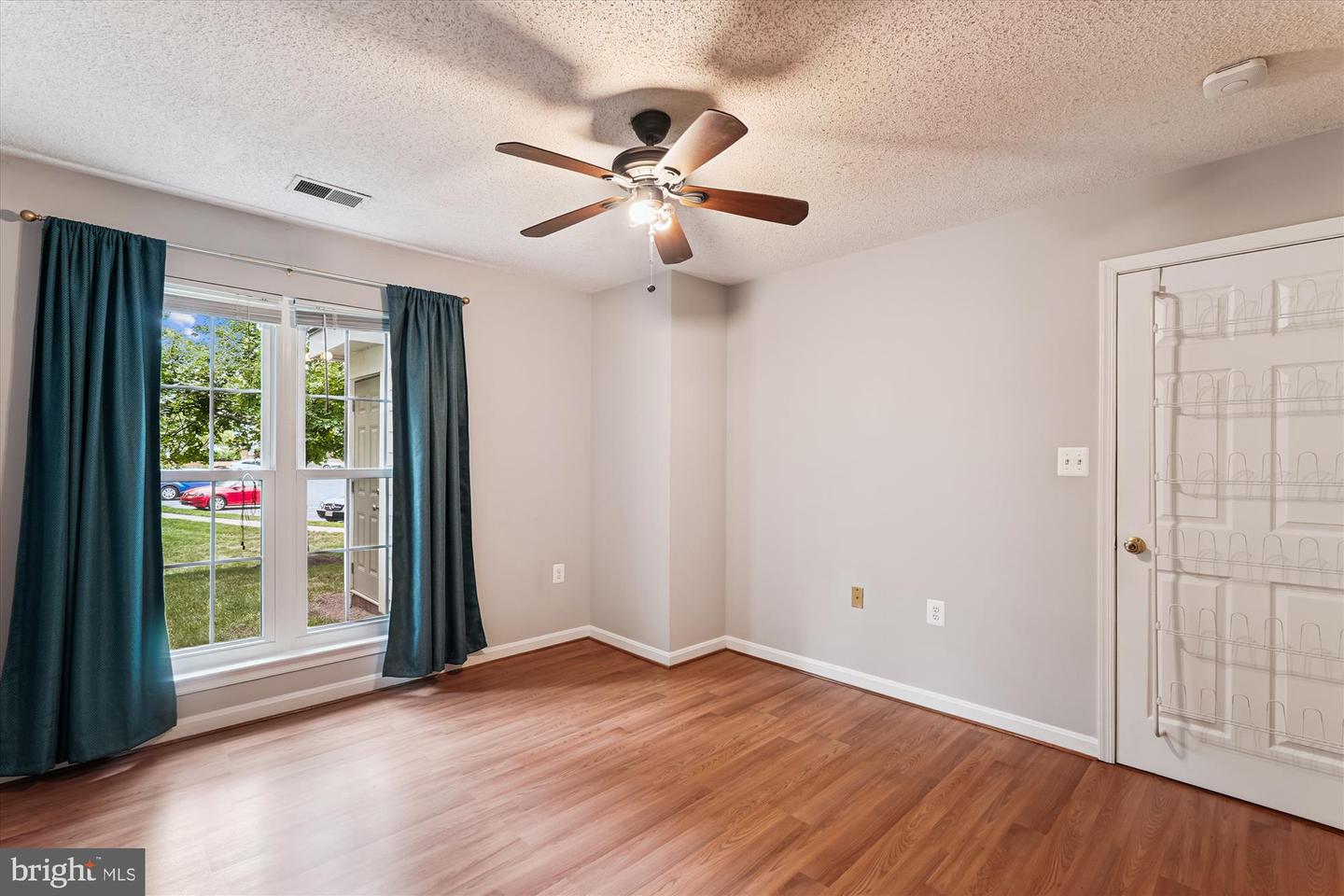 21014 TIMBER RIDGE TER #102, ASHBURN, Virginia 20147, 2 Bedrooms Bedrooms, ,2 BathroomsBathrooms,Residential,For sale,21014 TIMBER RIDGE TER #102,VALO2104470 MLS # VALO2104470