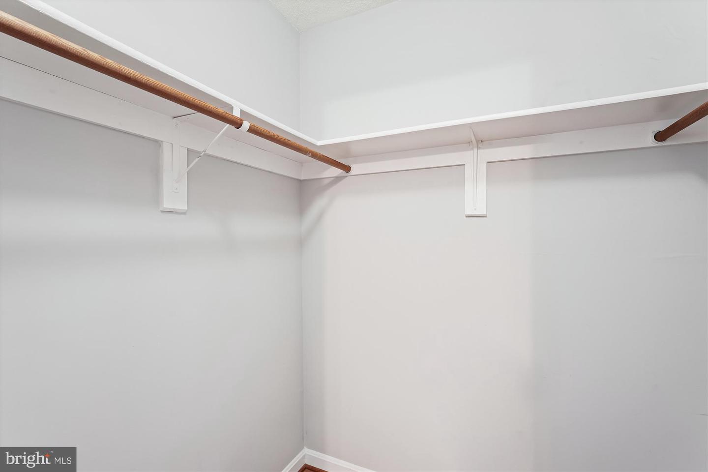 21014 TIMBER RIDGE TER #102, ASHBURN, Virginia 20147, 2 Bedrooms Bedrooms, ,2 BathroomsBathrooms,Residential,For sale,21014 TIMBER RIDGE TER #102,VALO2104470 MLS # VALO2104470