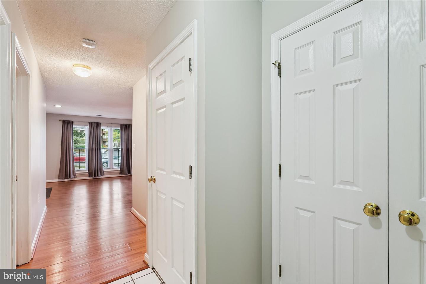 21014 TIMBER RIDGE TER #102, ASHBURN, Virginia 20147, 2 Bedrooms Bedrooms, ,2 BathroomsBathrooms,Residential,For sale,21014 TIMBER RIDGE TER #102,VALO2104470 MLS # VALO2104470