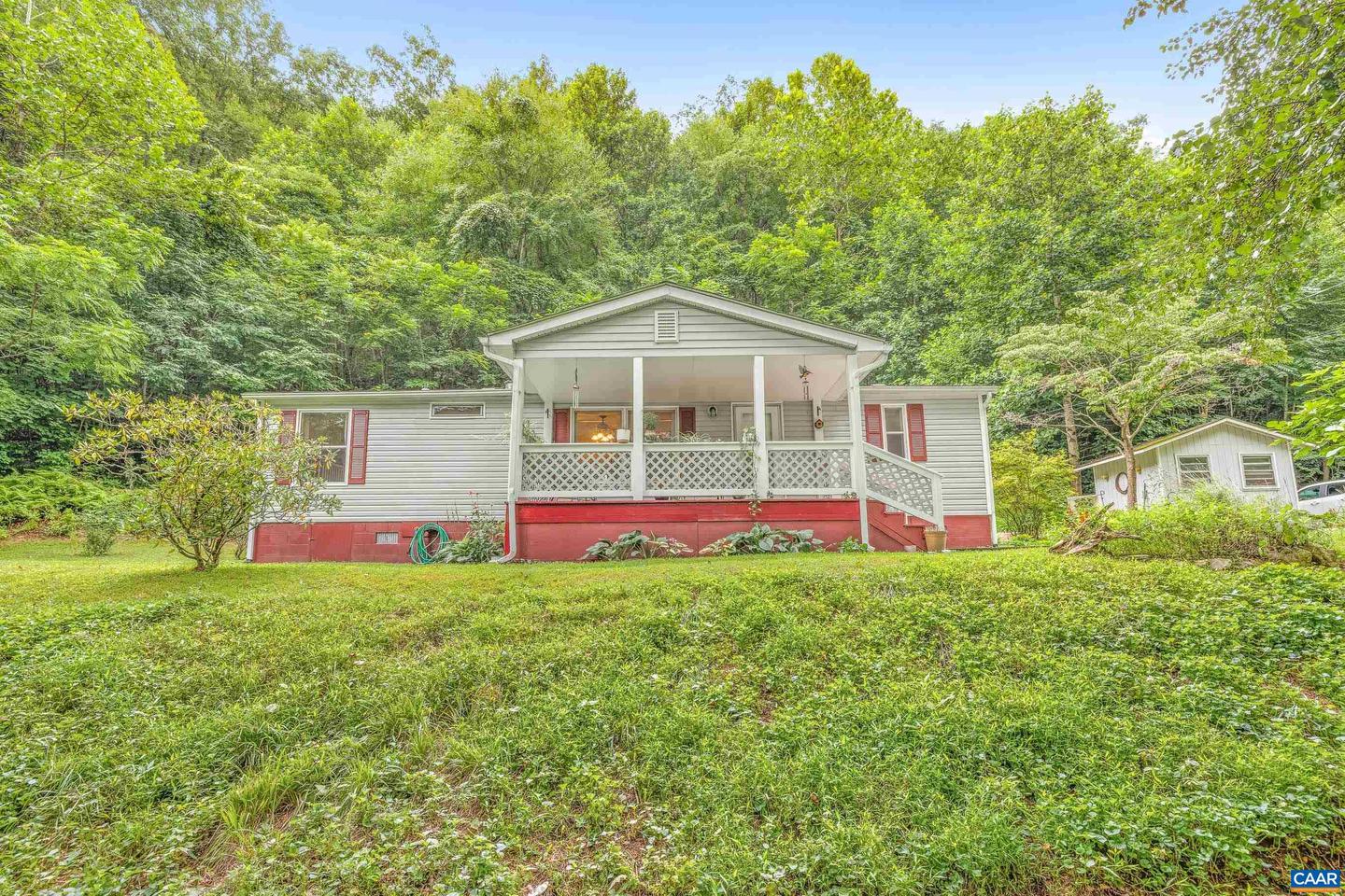 3141 BEECH GROVE RD, ROSELAND, Virginia 22967, 3 Bedrooms Bedrooms, ,2 BathroomsBathrooms,Residential,For sale,3141 BEECH GROVE RD,667758 MLS # 667758