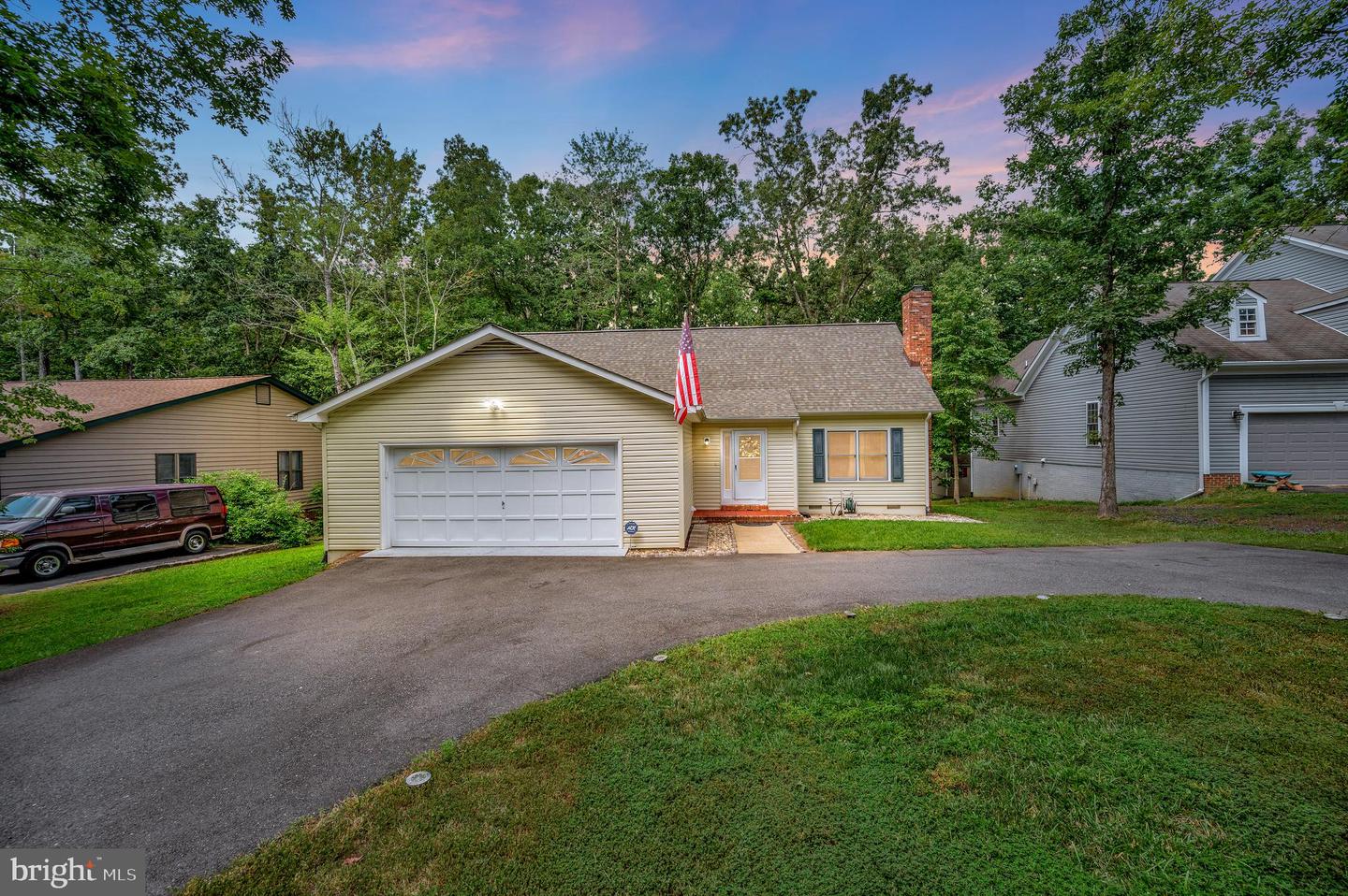 4105 LAKEVIEW PKWY, LOCUST GROVE, Virginia 22508, 3 Bedrooms Bedrooms, ,2 BathroomsBathrooms,Residential,For sale,4105 LAKEVIEW PKWY,VAOR2010490 MLS # VAOR2010490