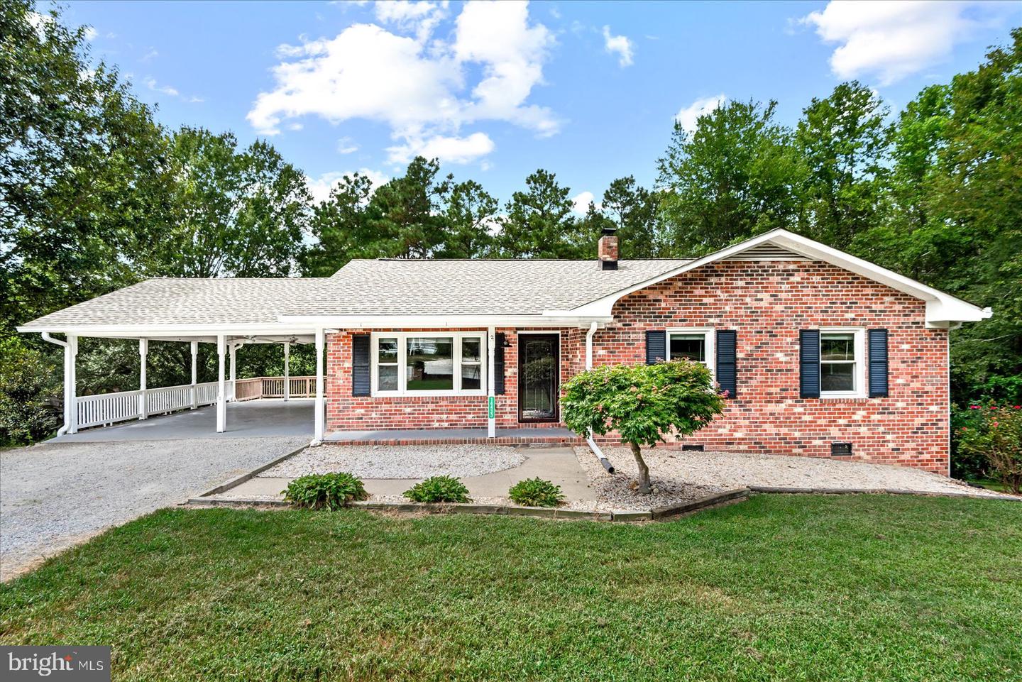 14433 DEVILS THREE JUMP RD, MILFORD, Virginia 22514, 3 Bedrooms Bedrooms, ,1 BathroomBathrooms,Residential,For sale,14433 DEVILS THREE JUMP RD,VACV2008678 MLS # VACV2008678