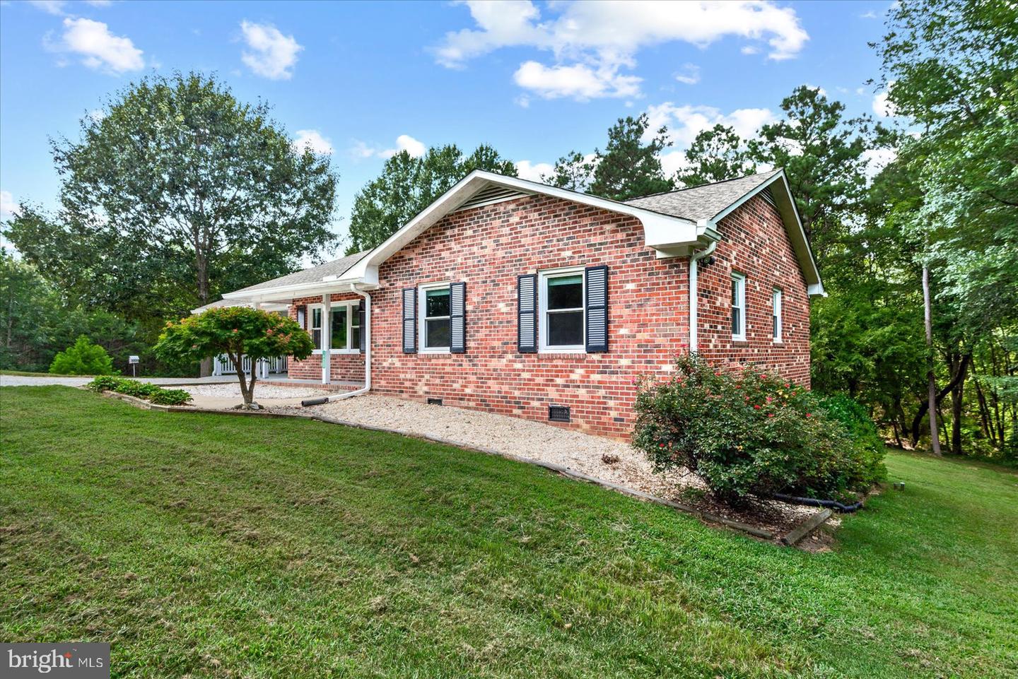 14433 DEVILS THREE JUMP RD, MILFORD, Virginia 22514, 3 Bedrooms Bedrooms, ,1 BathroomBathrooms,Residential,For sale,14433 DEVILS THREE JUMP RD,VACV2008678 MLS # VACV2008678