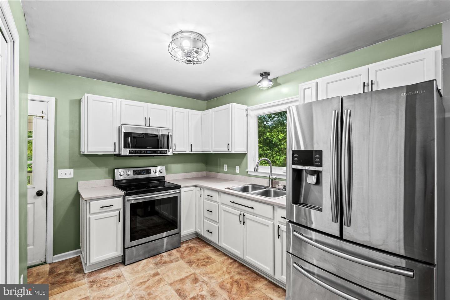 14433 DEVILS THREE JUMP RD, MILFORD, Virginia 22514, 3 Bedrooms Bedrooms, ,1 BathroomBathrooms,Residential,For sale,14433 DEVILS THREE JUMP RD,VACV2008678 MLS # VACV2008678