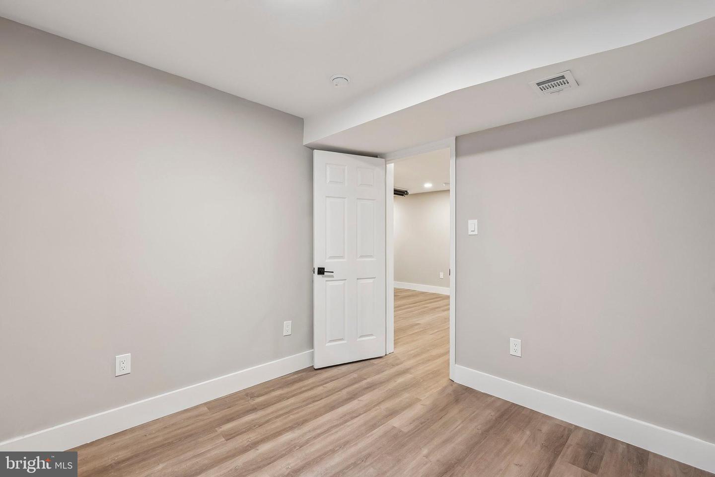 1510 POWELLS TAVERN PL, HERNDON, Virginia 20170, 5 Bedrooms Bedrooms, 7 Rooms Rooms,1 BathroomBathrooms,Residential,For sale,1510 POWELLS TAVERN PL,VAFX2261386 MLS # VAFX2261386