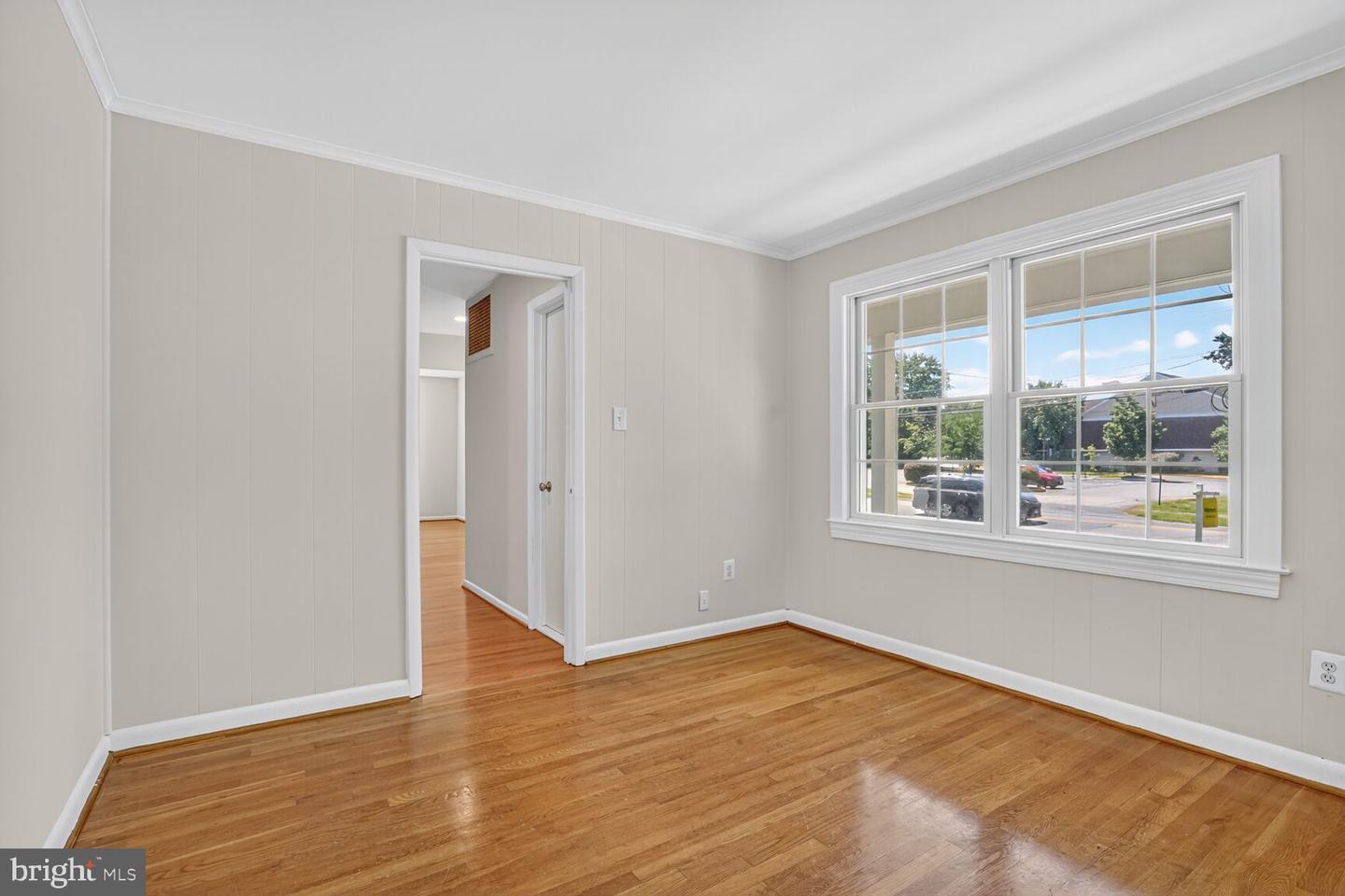 8303 FORT HUNT RD, ALEXANDRIA, Virginia 22308, 4 Bedrooms Bedrooms, ,2 BathroomsBathrooms,Residential,For sale,8303 FORT HUNT RD,VAFX2261398 MLS # VAFX2261398