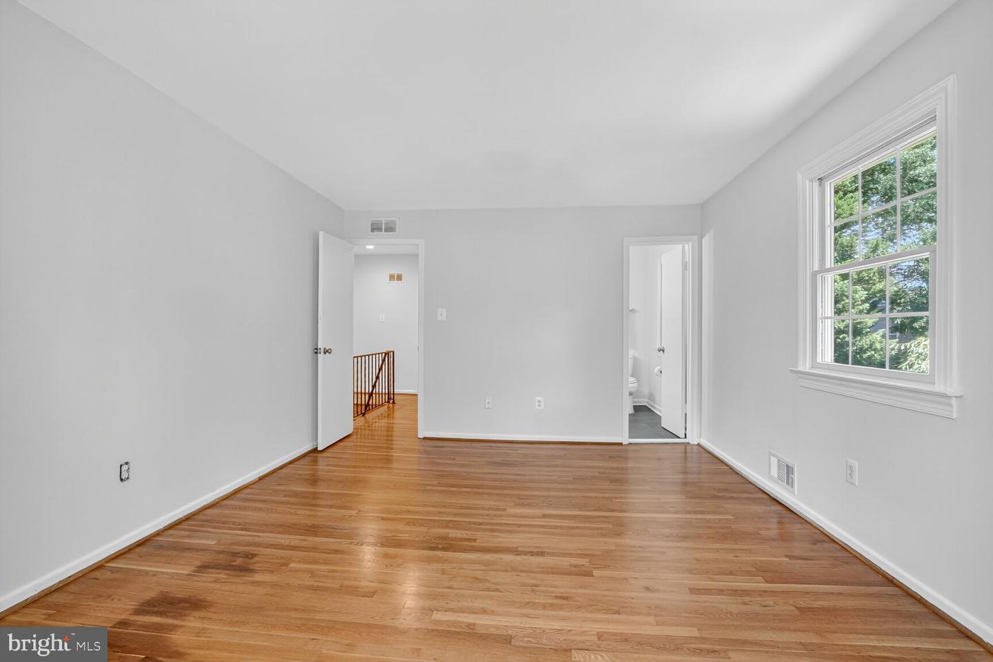 8303 FORT HUNT RD, ALEXANDRIA, Virginia 22308, 4 Bedrooms Bedrooms, ,2 BathroomsBathrooms,Residential,For sale,8303 FORT HUNT RD,VAFX2261398 MLS # VAFX2261398