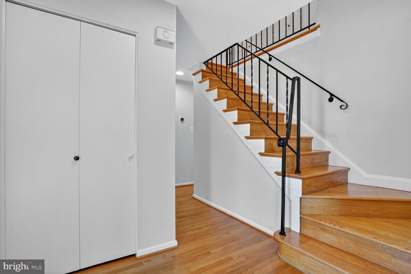 8303 FORT HUNT RD, ALEXANDRIA, Virginia 22308, 4 Bedrooms Bedrooms, ,2 BathroomsBathrooms,Residential,For sale,8303 FORT HUNT RD,VAFX2261398 MLS # VAFX2261398