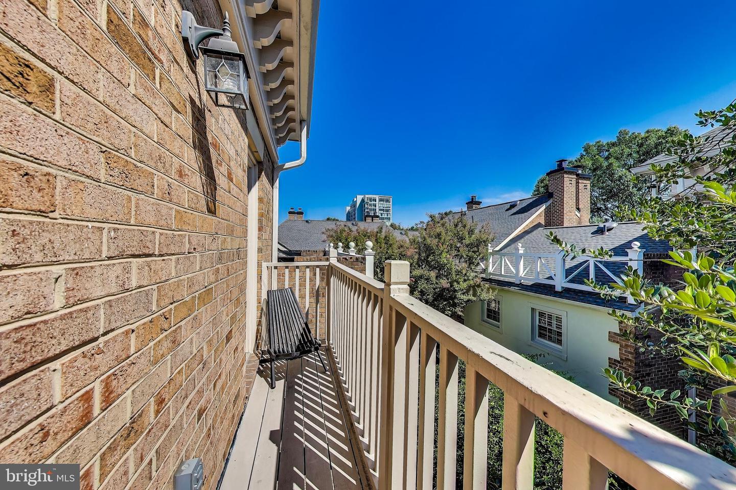 1000 N ROYAL ST, ALEXANDRIA, Virginia 22314, 3 Bedrooms Bedrooms, ,3 BathroomsBathrooms,Residential,For sale,1000 N ROYAL ST,VAAX2048638 MLS # VAAX2048638